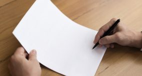 How to Write a Critique Paper: Tips + Critique Essay Examples