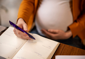 124 Teenage Pregnancy Essay Topics + Examples